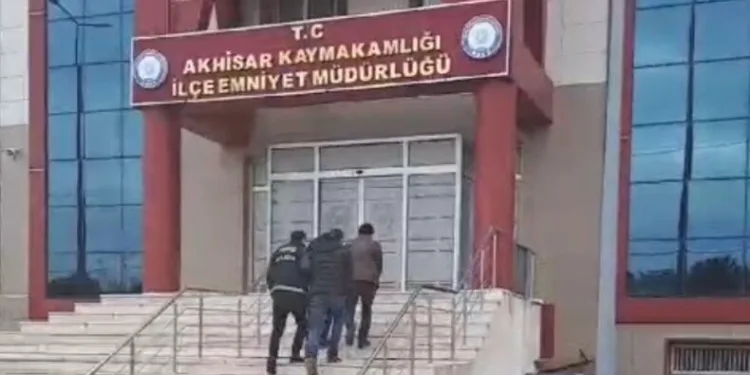 Kars’ta uyuşturucu taciri 2 kişi tutuklandı