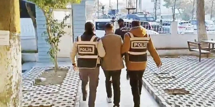 8 ayrı suçtan aranan şahıs, Seydikemer’de yakalandı