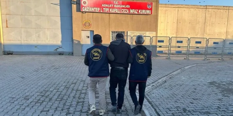 8 ayrı suçtan aranan şahıs, Seydikemer’de yakalandı