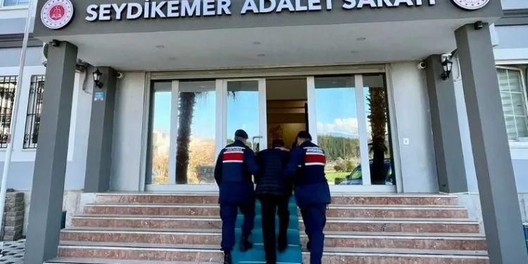 8 ayrı suçtan aranan şahıs, Seydikemer’de yakalandı