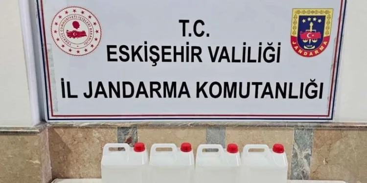 İzmir’de boşanma aşamasında olduğu kadını bıçaklayarak katletti