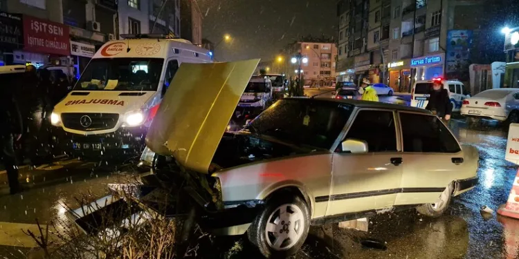 Ahşap evde çıkan yangın korkuttu