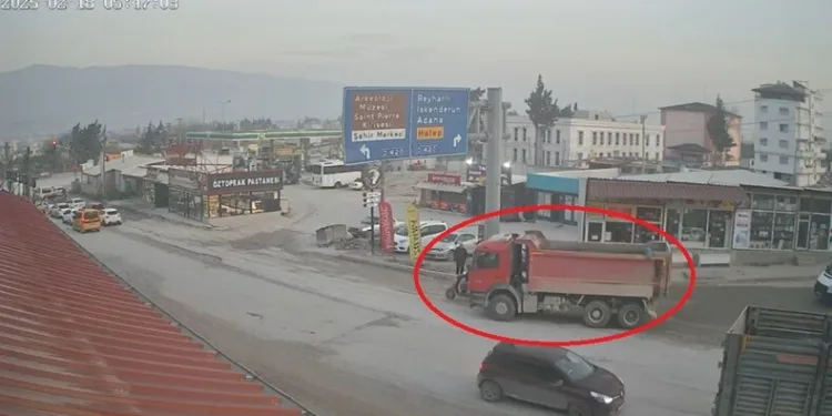 Ahşap evde çıkan yangın korkuttu