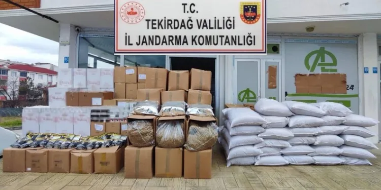 Adana’da 2 ton 800 litre sahte alkol ele geçirildi