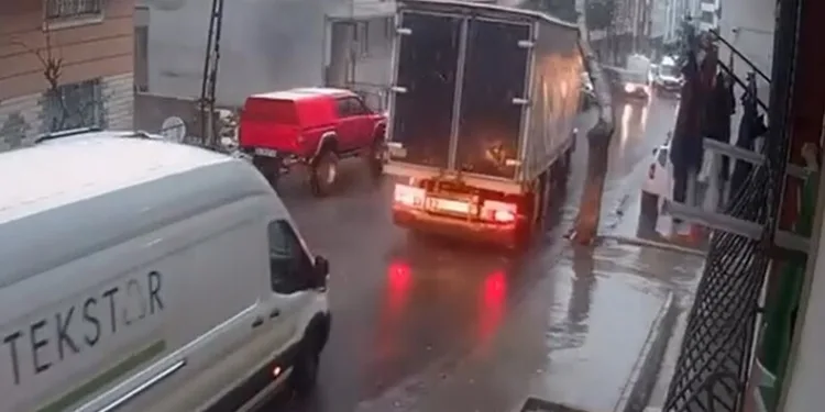 Adana’da 2 ton 800 litre sahte alkol ele geçirildi