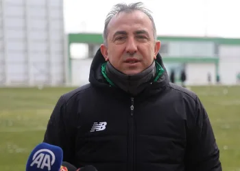 Konyaspor Teknik Direktörü Recep Uçar: “İyi oynayıpkazanmak istiyoruz”