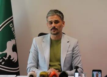 Denizlispor’un yeni başkanı, eski yönetimlere savaş açtı