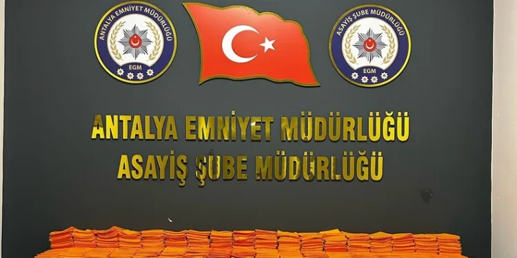 Antalya’da iş yerine kurşun yağdıran şüpheliler yakalandı