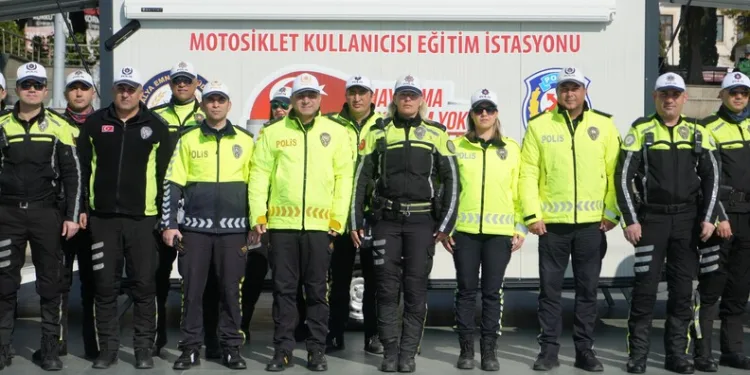 Bayburt polisi 4 yıl 2 ay kesinleşmiş cezası olan şüpheliyi yakaladı