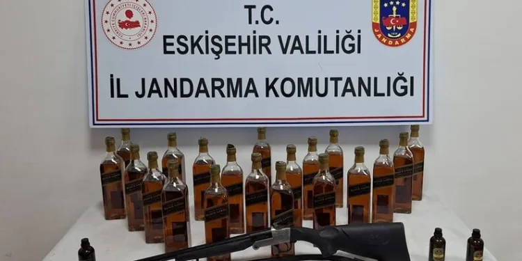 Bayburt polisi 4 yıl 2 ay kesinleşmiş cezası olan şüpheliyi yakaladı