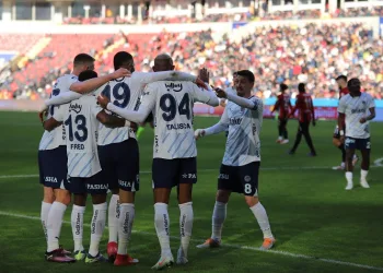 Fenerbahçe, Türkiye Kupası’nda 3’te 3 yaparak çeyrek finale yükseldi