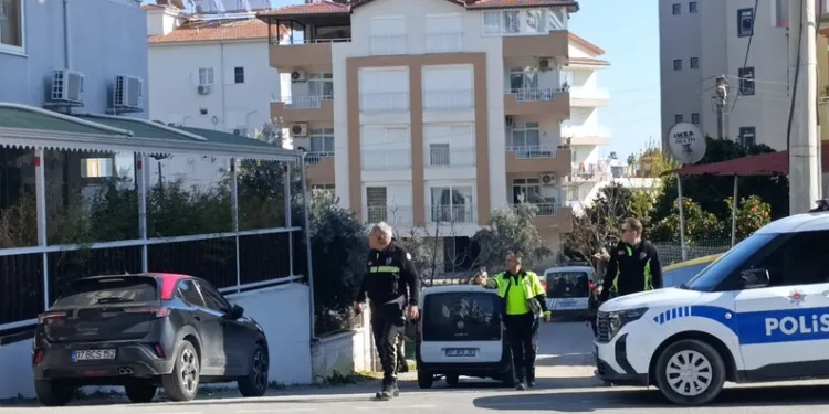 Eşinin akrabalarına inandı hem parasından hem aracından oldu