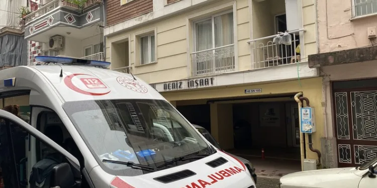 Eşinin akrabalarına inandı hem parasından hem aracından oldu