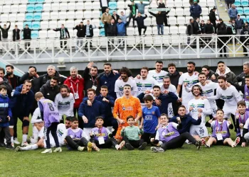 Bursa Nilüfer FK geriden geldi 2-1 kazandı