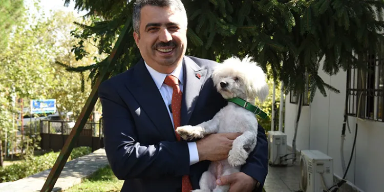 Sahiplenilen hayvanın 1 yıllık muayenesi Yıldırım Belediyesi’nden