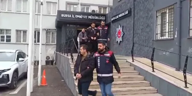 Bursa merkezli 6 ilde operasyon: 9 tutuklama