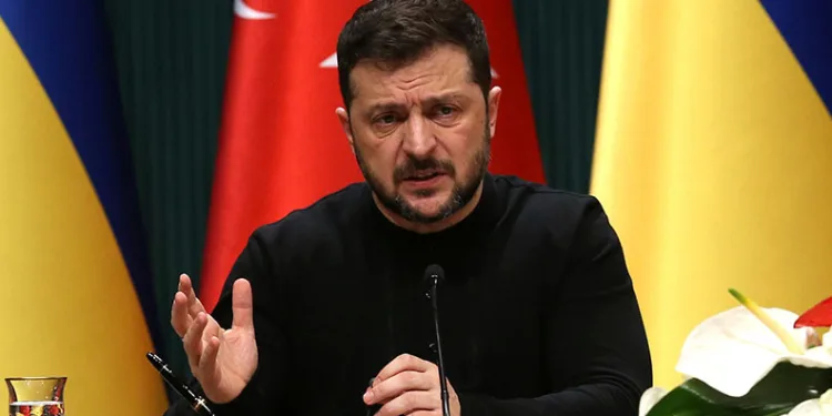 “Trump, dezenformasyon alanında yaşıyor”