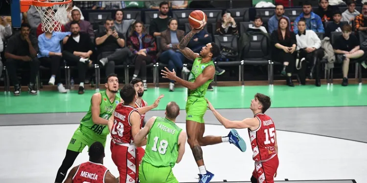 TOFAŞ Fiba Europe Cup’ta İspanya deplasmanında çeyrek final peşinde