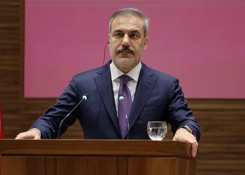 “Filistin halkının Gazze’den sürülmesine karşıyız”