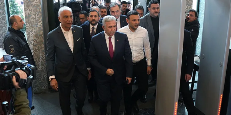 Ankara Büyükşehir Belediye Başkanı Mansur Yavaş Saraçhane’ye geldi