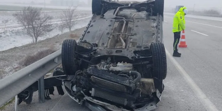 Karapınar’da otomobil takla attı: 1 yaralı