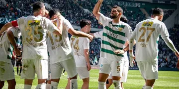 Bursaspor puan farkını tekrar açtı