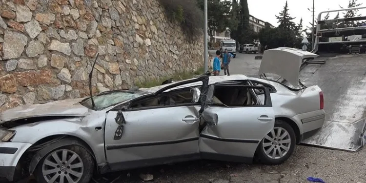 Alanya’da 20 metreden şarampole uçan otomobilin sürücüsü ağır yaralandı
