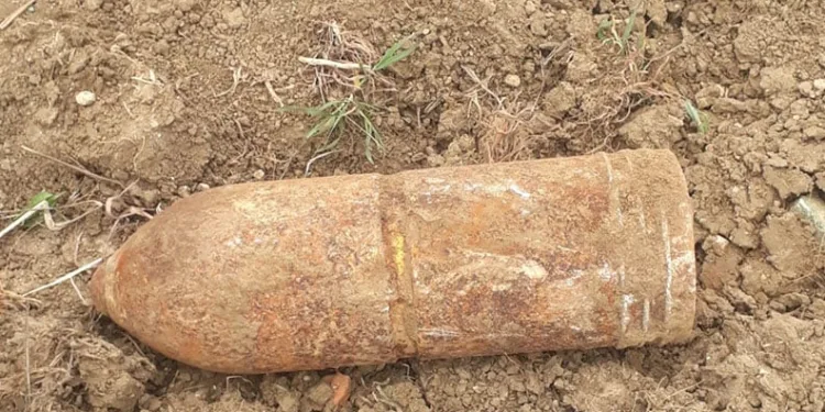 Çanakkale’de mezarlık kazısında bulunan patlamamış top mermisi imha edildi