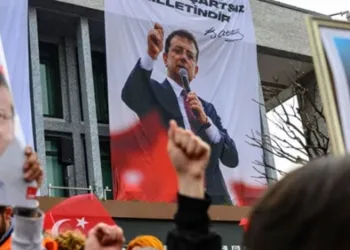 Valilikten İmamoğlu posterlerini indirin talimatı!