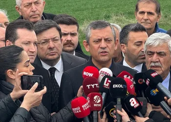 Özgür Özel’den İmamoğlu’na Cezaevi Ziyareti!