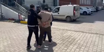 İskenderun’da hapis cezası ile aranan 3 kişi tutuklandı