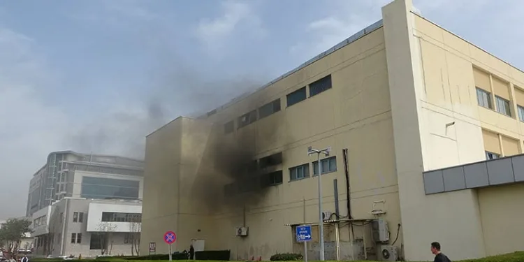 Akdeniz Üniversitesi Tıp Fakültesi Hastanesi’nde yangın