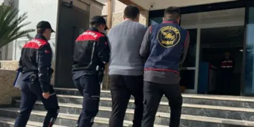 Suç örgütü lideri sahte kimlikle yakalandı