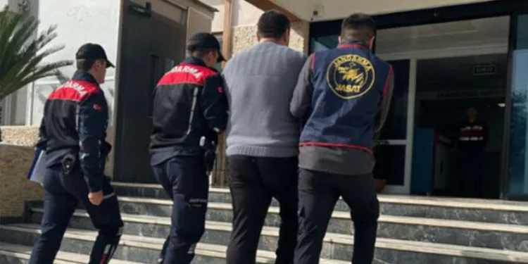 Suç örgütü lideri sahte kimlikle yakalandı