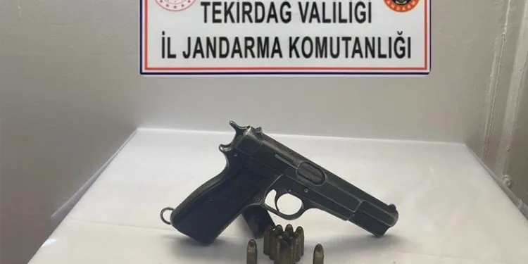 Tekirdağ’da jandarmadan ruhsatsız silah operasyonu