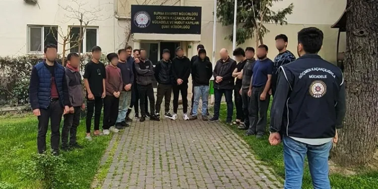 Bursa’da kaçak göçmenleri çalıştıran 2 şüpheli yakalandı