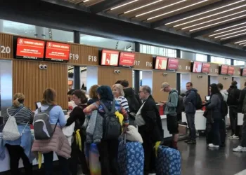 İstanbul’daki havalimanlarında Ramazan Bayramı yoğunluğu
