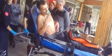 Antalya’da baba oğul kavgası kanlı bitti