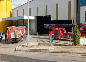 İzmir’de fabrikada patlama! Ölü ve yaralılar var