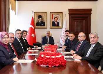Dezenformasyonla mücadele için imzalar atıldı