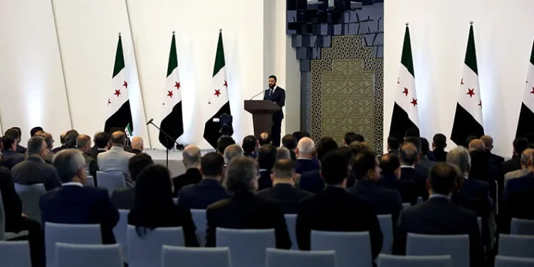 Saç tıraşını son güne bırakanlar bayrama berber dükkanlarında girdi
