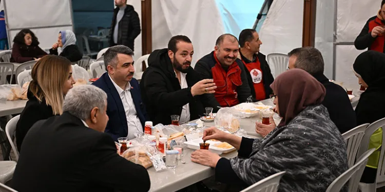 Yıldırımlılar iftar sofrasında buluştu