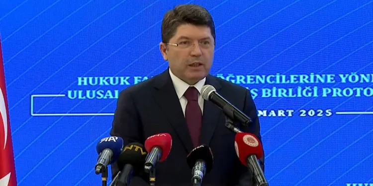 “Adalet, haklıya hakkını gecikmeksizin vermektir”