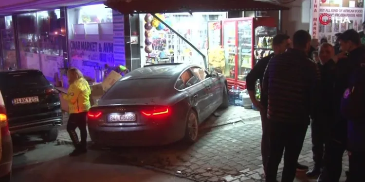 Samsun’da 1 ton 180 kilo kaçak midye ele geçirildi