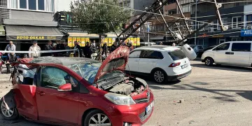 Adana’da zincirleme trafik kazası: 2 yaralı