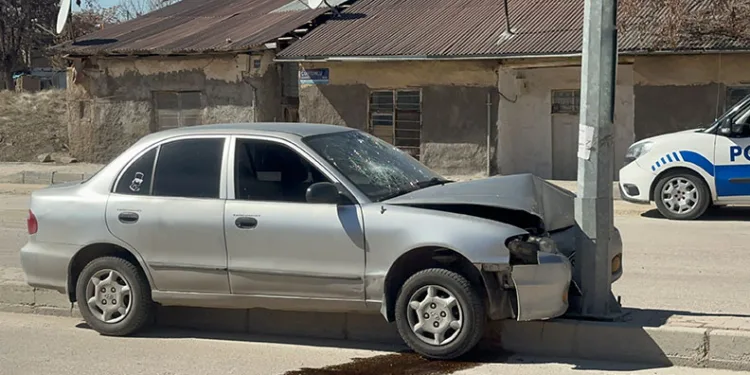 Elazığ’da trafik kazası: 3 yaralı