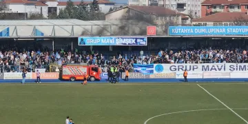 Bursaspor-Kütahyaspor maçında yangın paniği