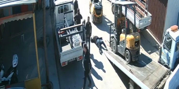 Forklift kazasında feci şekilde hayatını kaybetti