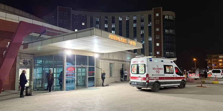 Ramazan topu elinde patlayan görevli ağır yaralandı
