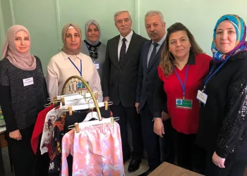 Öğretmen ve kursiyerlerden örnek davranış